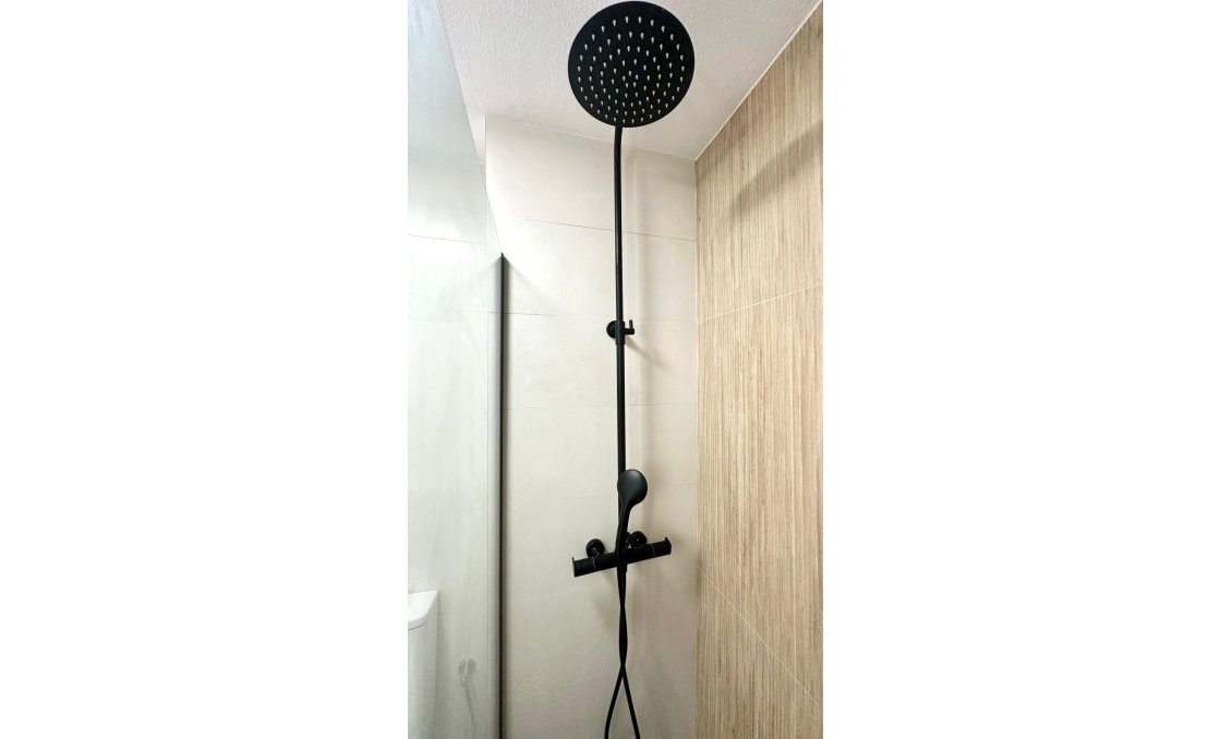 Segunda mano - Apartamento -
Torrevieja - Centro