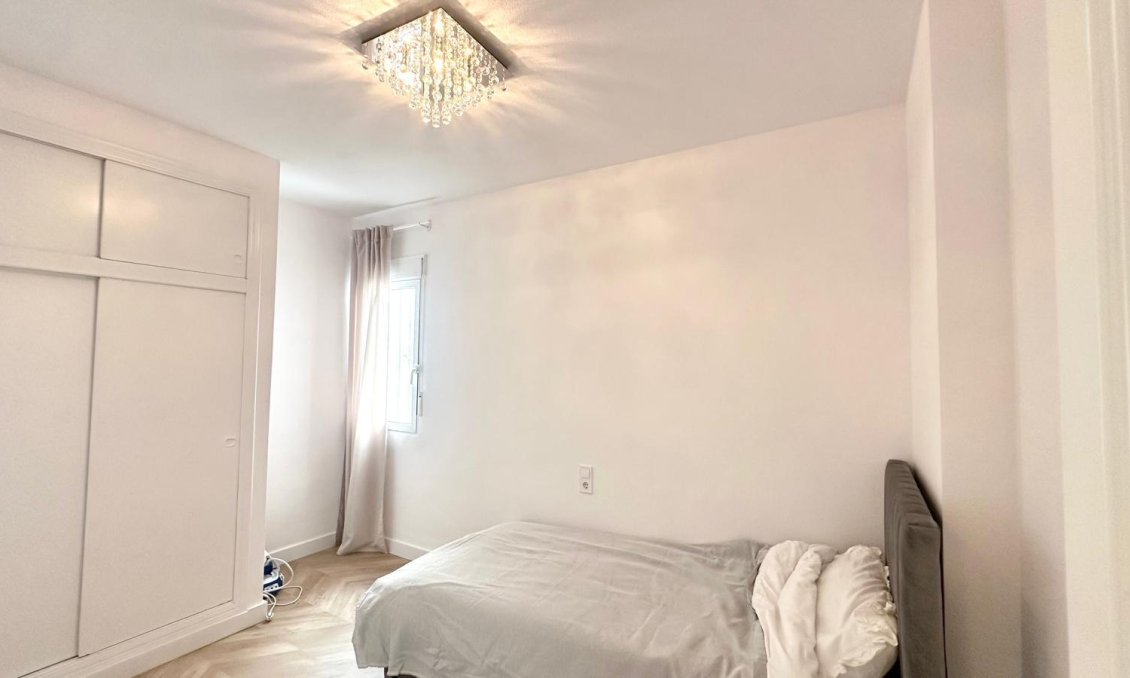 Segunda mano - Apartamento -
Torrevieja - Centro