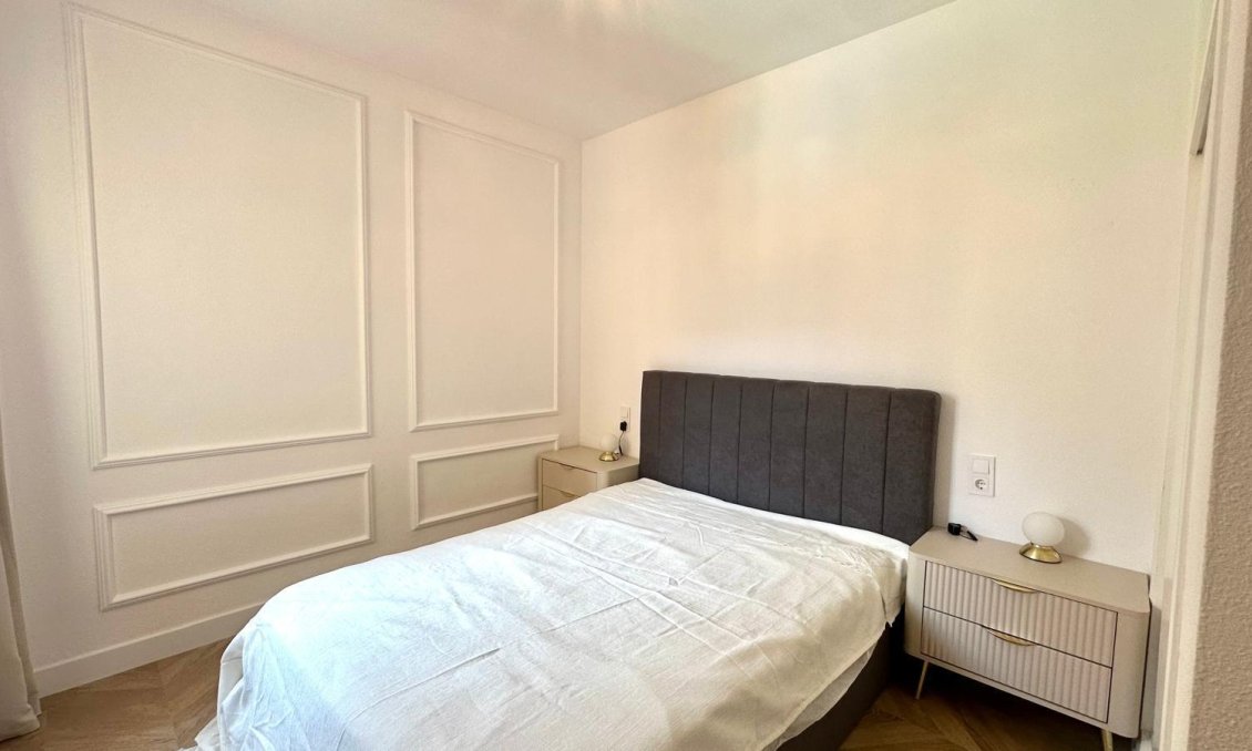 Segunda mano - Apartamento -
Torrevieja - Centro