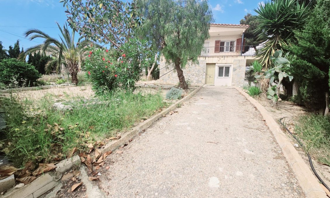 Resale - Villa -
Torrevieja - Los Balcones - Los Altos del Edén