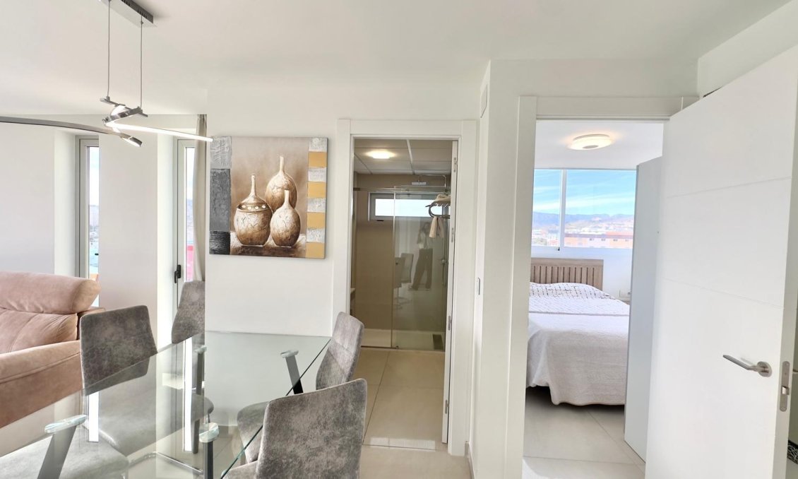 Resale - Apartment -
Finestrat