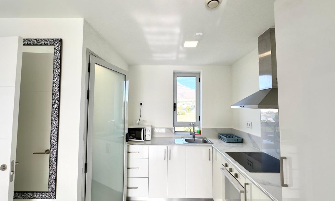 Resale - Apartment -
Finestrat