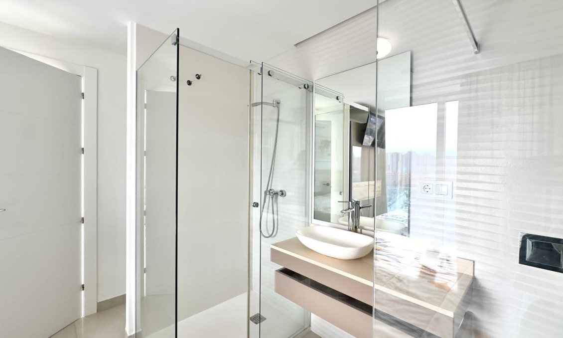 Resale - Apartment -
Finestrat