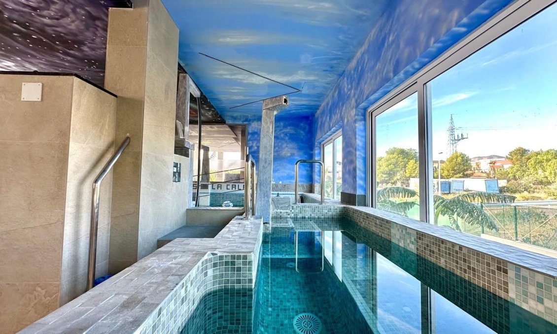 Resale - Apartment -
Finestrat