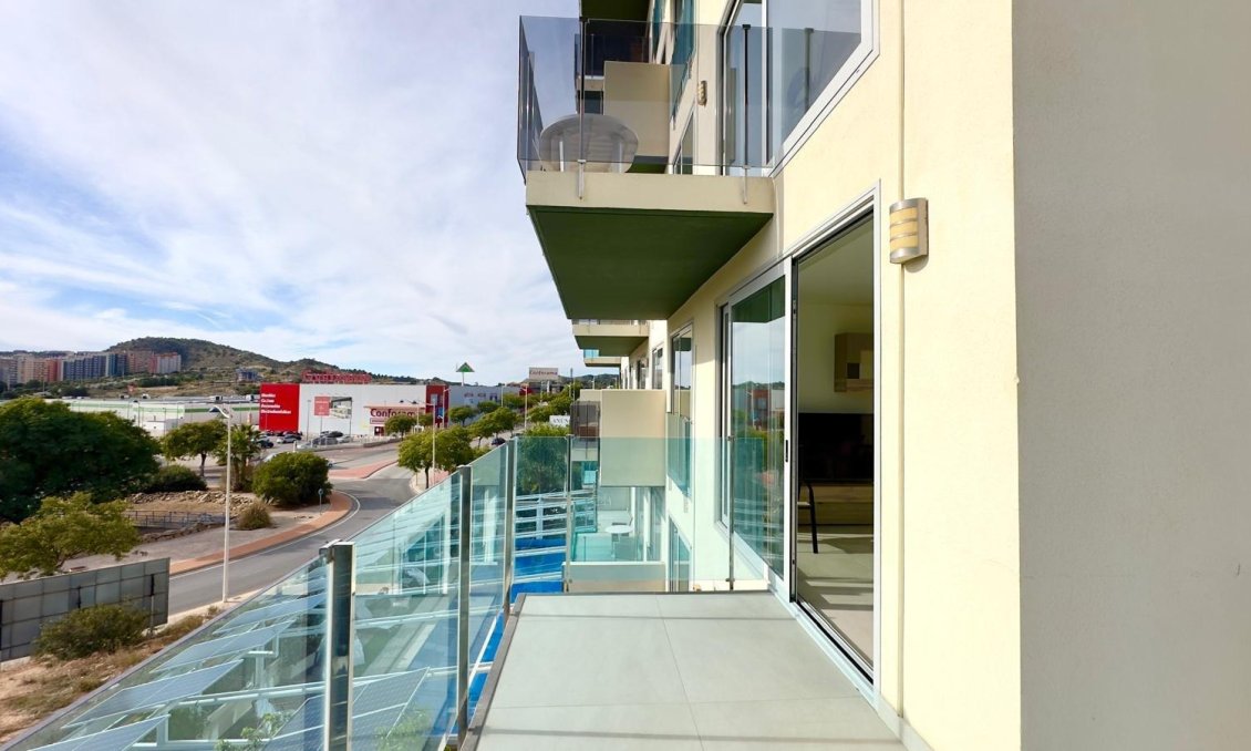 Segunda mano - Apartamento -
Finestrat