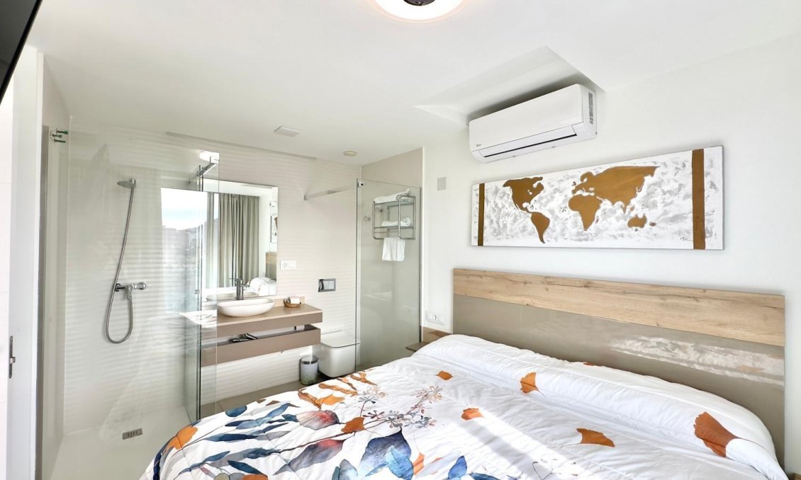 Resale - Apartment -
Finestrat