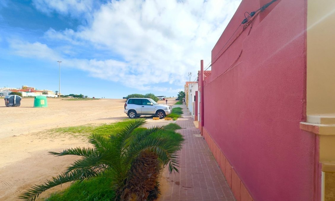 Segunda mano - Apartamento -
Torrevieja - Zona Los Frutales