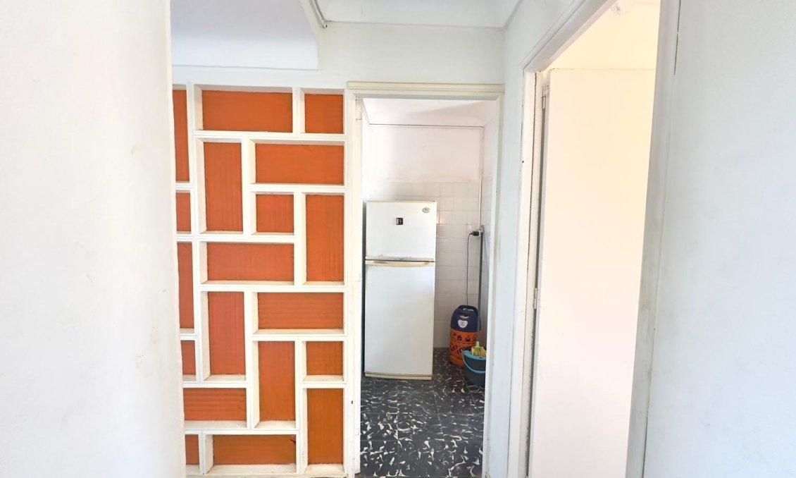 Segunda mano - Apartamento -
Torrevieja - Zona Los Frutales