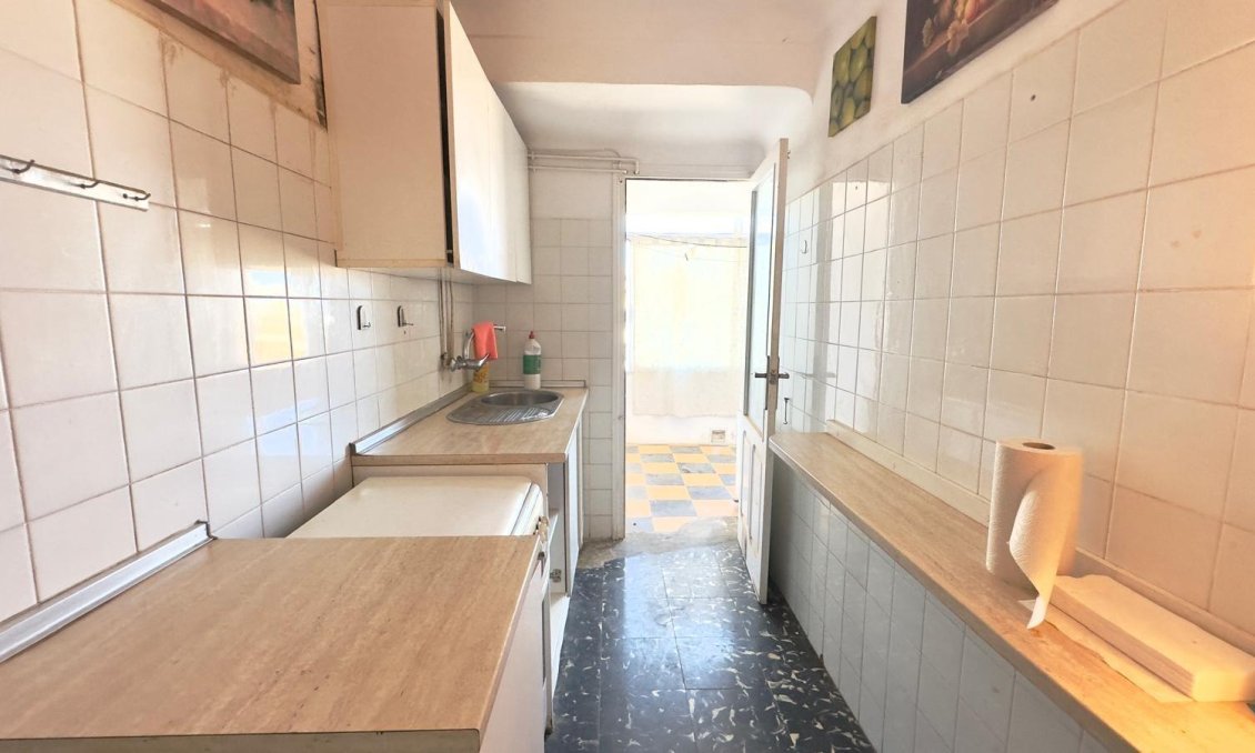 Segunda mano - Apartamento -
Torrevieja - Zona Los Frutales