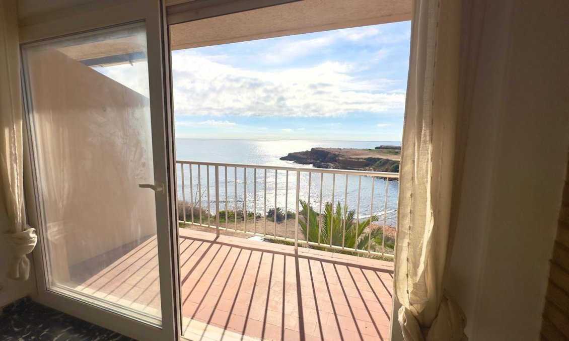 Segunda mano - Apartamento -
Torrevieja - Zona Los Frutales