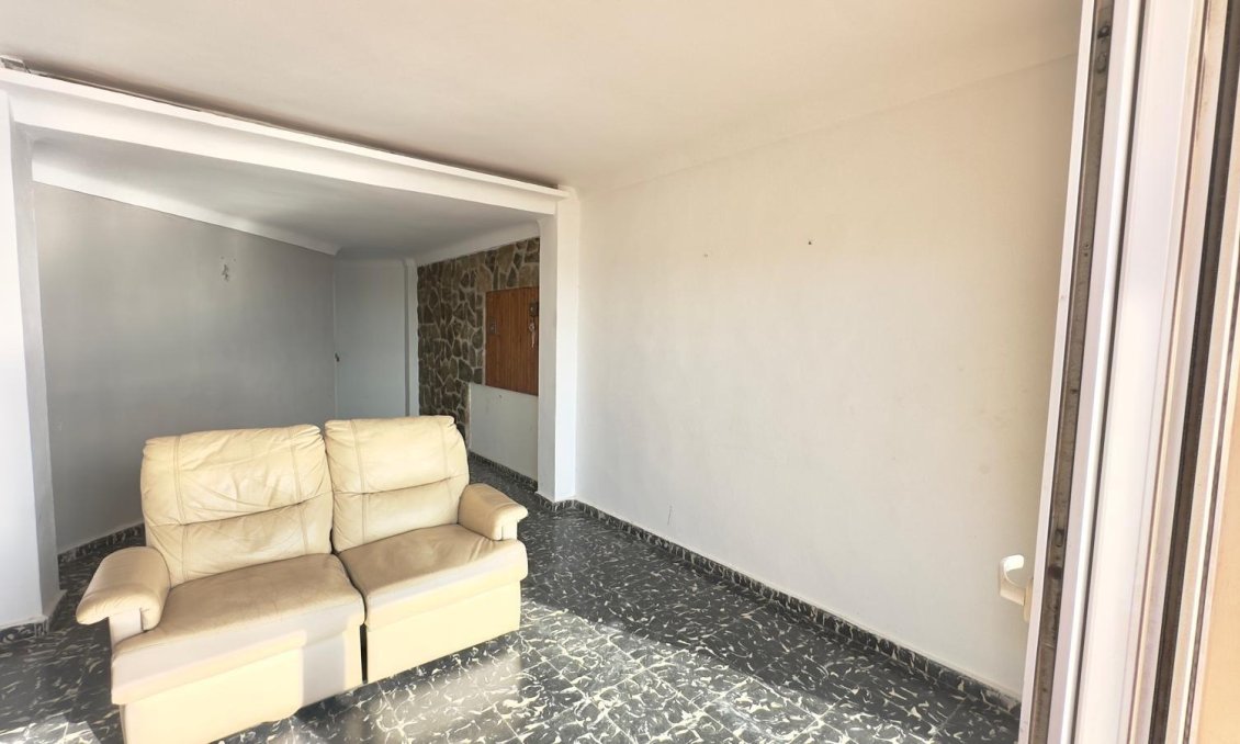 Segunda mano - Apartamento -
Torrevieja - Zona Los Frutales