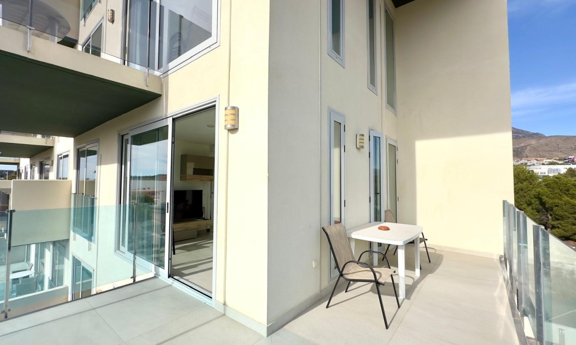 Resale - Apartment -
Finestrat