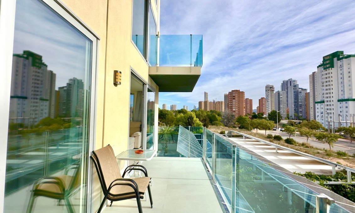 Resale - Apartment -
Finestrat