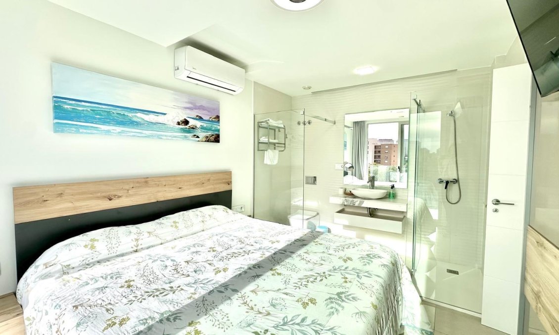 Resale - Apartment -
Finestrat