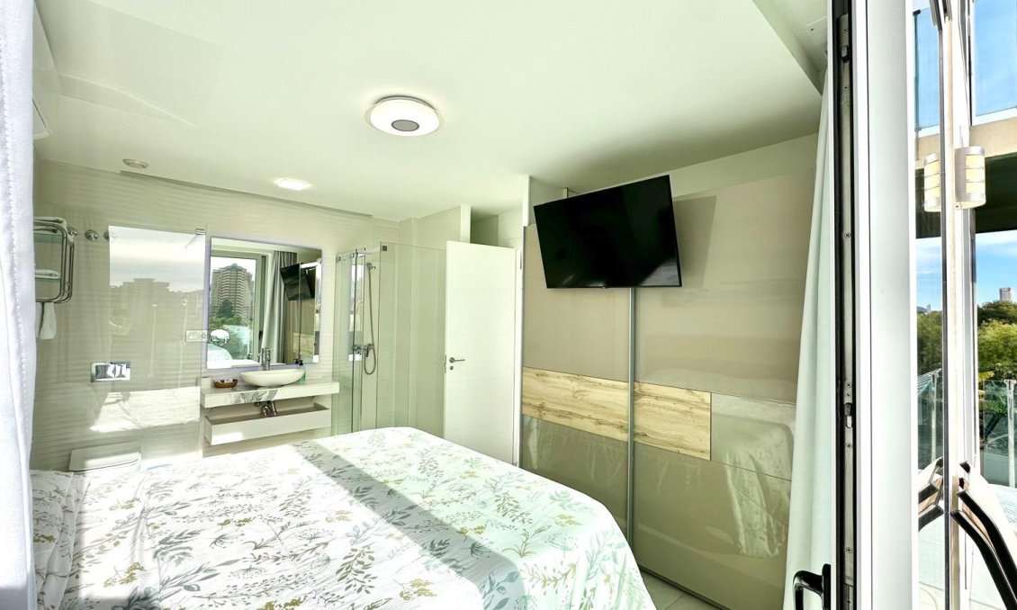 Resale - Apartment -
Finestrat