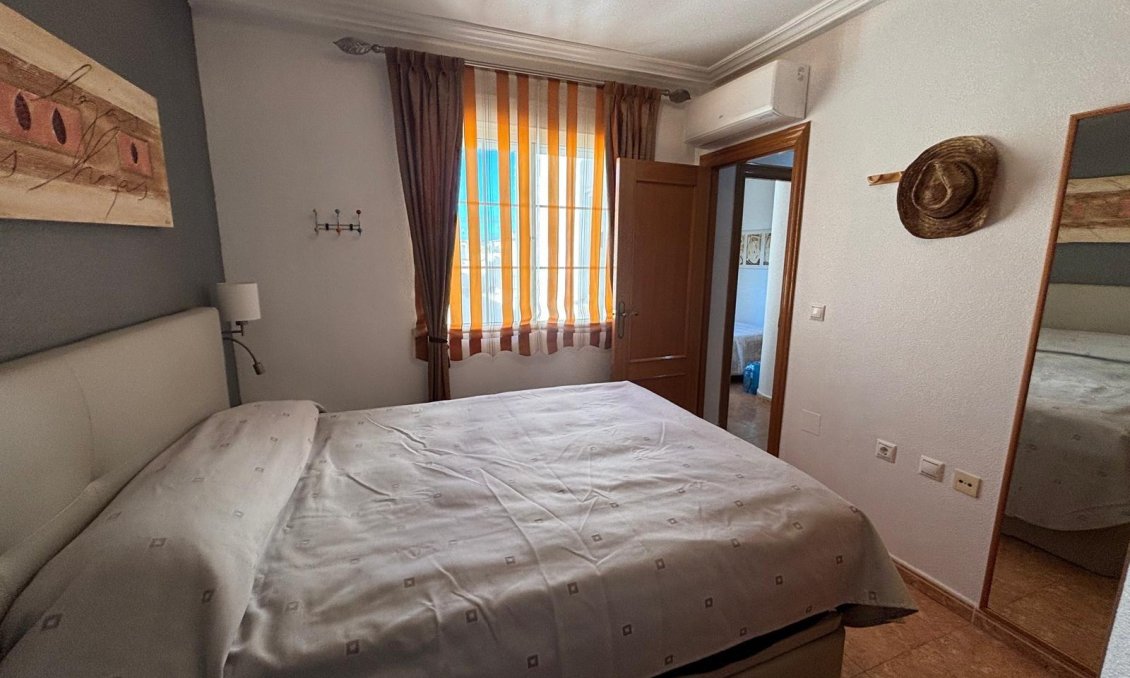 Revente - Appartement -
Torrevieja