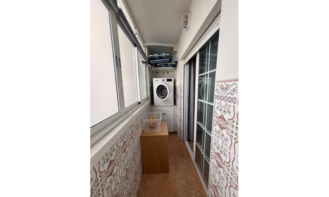 Revente - Appartement -
Torrevieja