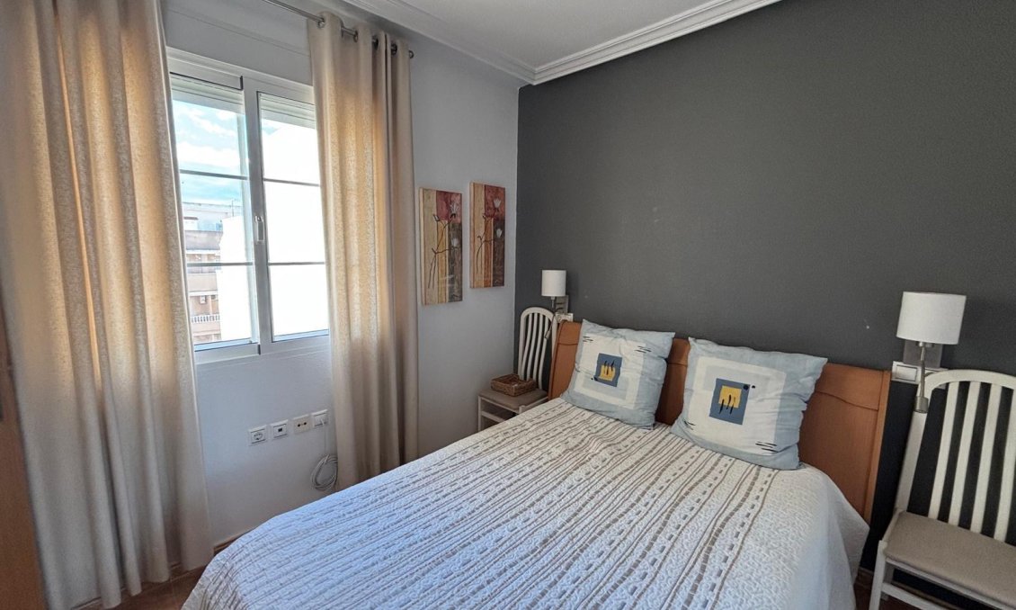 Revente - Appartement -
Torrevieja