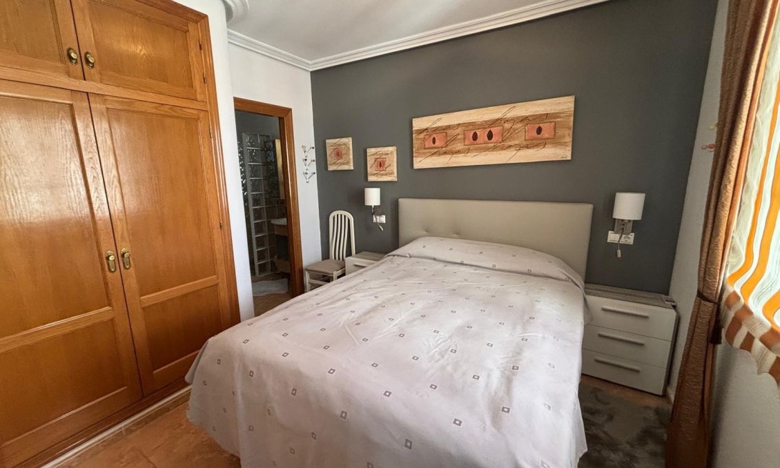 Revente - Appartement -
Torrevieja