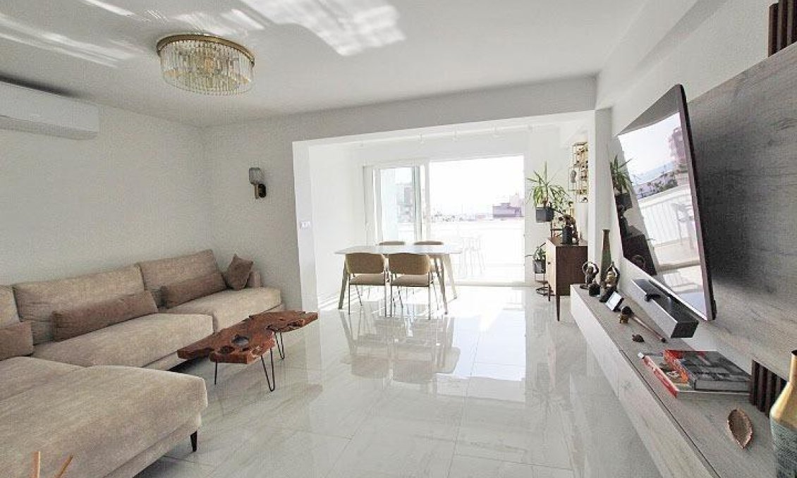 Resale - Apartment -
Torrevieja