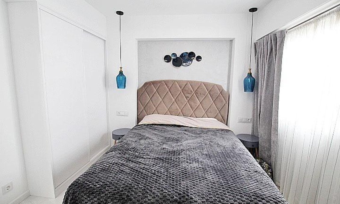 Resale - Apartment -
Torrevieja