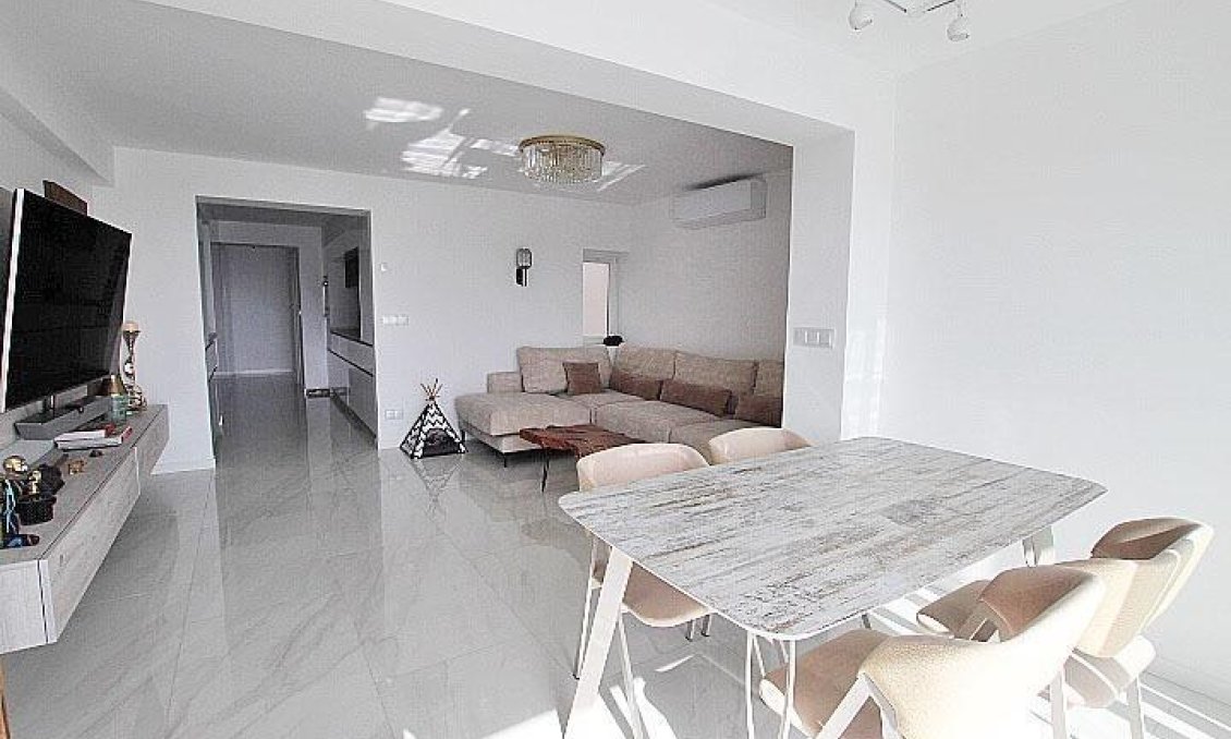 Resale - Apartment -
Torrevieja