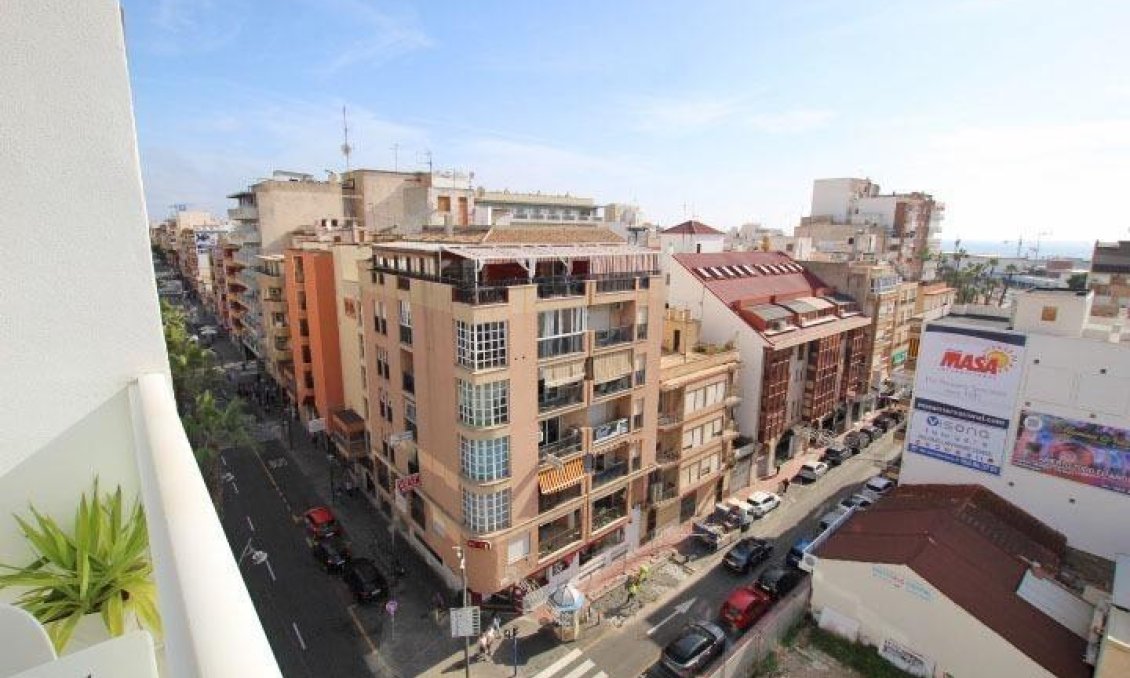 Resale - Apartment -
Torrevieja