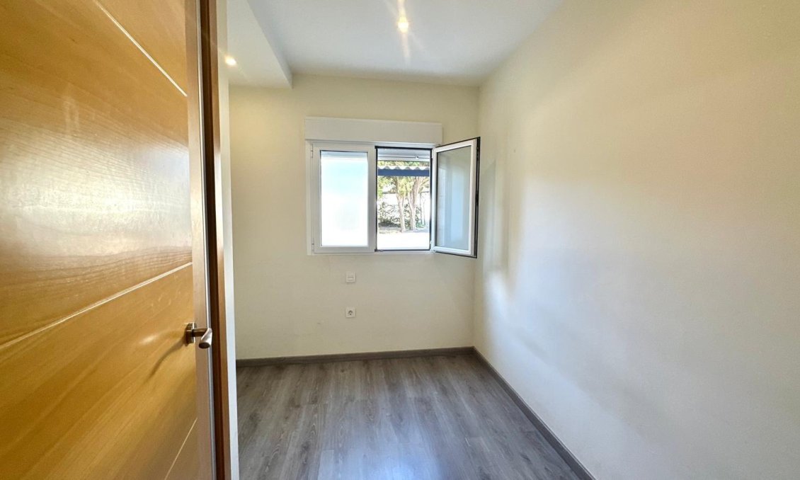 Segunda mano - Apartamento -
Orihuela Costa - Altos De Campoamor