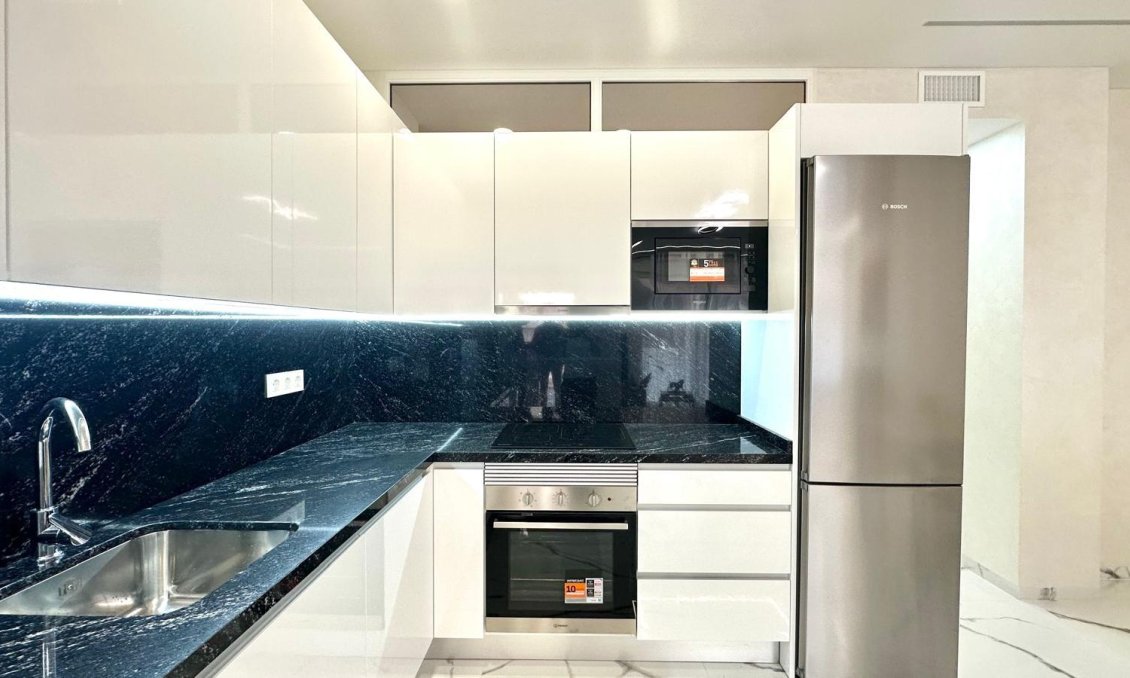 Használt Ingatlanok - Apartman -
Torrevieja - Playa del Cura