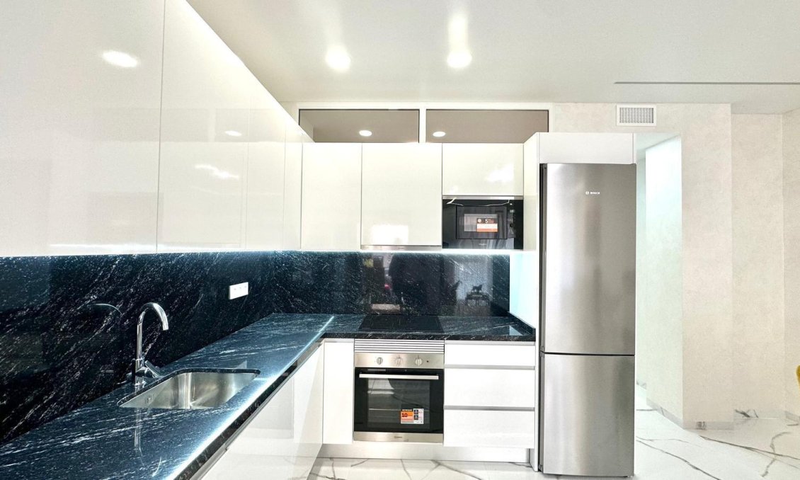 Használt Ingatlanok - Apartman -
Torrevieja - Playa del Cura