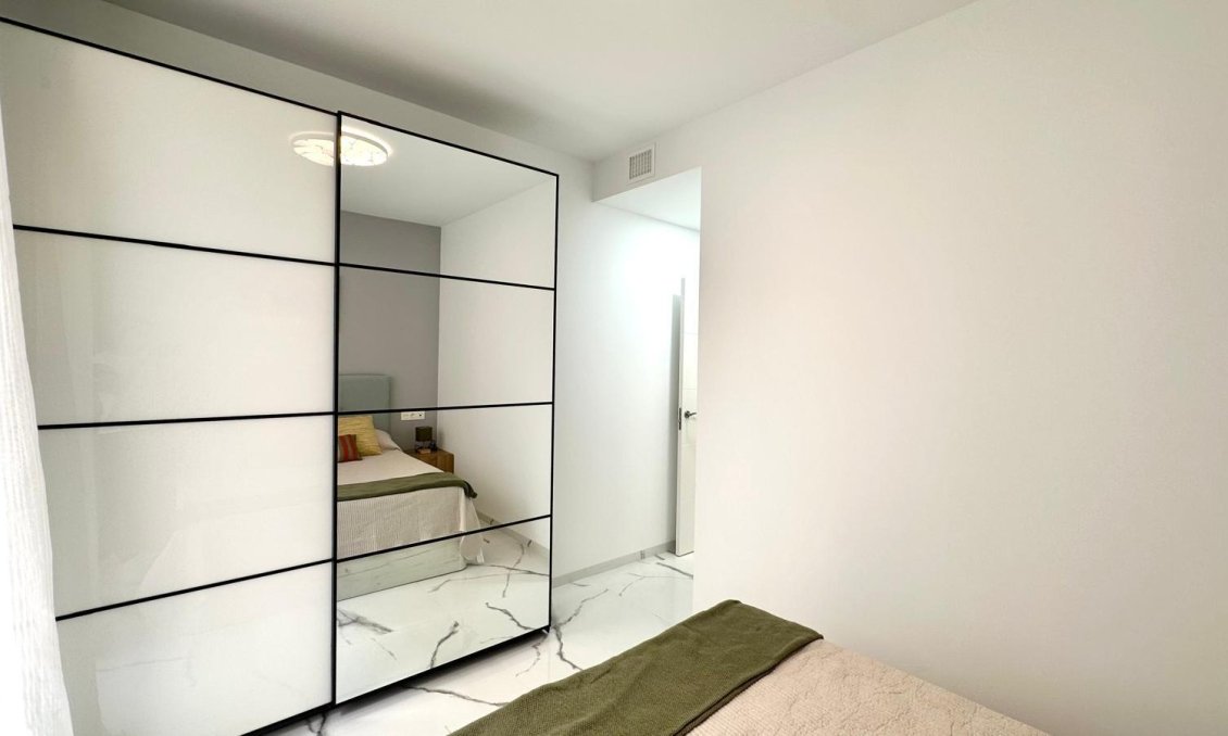 Használt Ingatlanok - Apartman -
Torrevieja - Playa del Cura