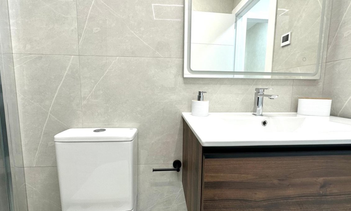 Használt Ingatlanok - Apartman -
Torrevieja - Playa del Cura