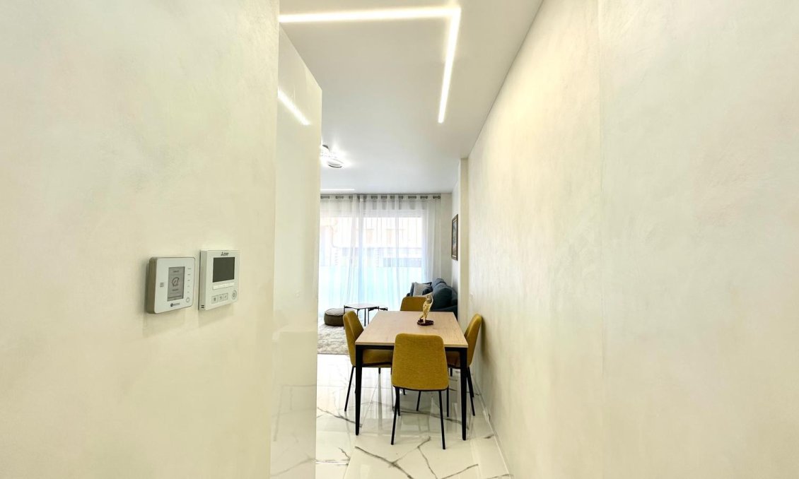 Használt Ingatlanok - Apartman -
Torrevieja - Playa del Cura