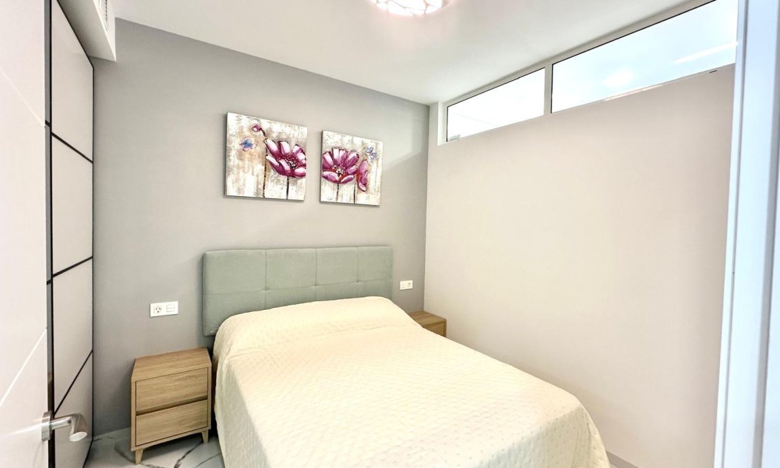 Használt Ingatlanok - Apartman -
Torrevieja - Playa del Cura