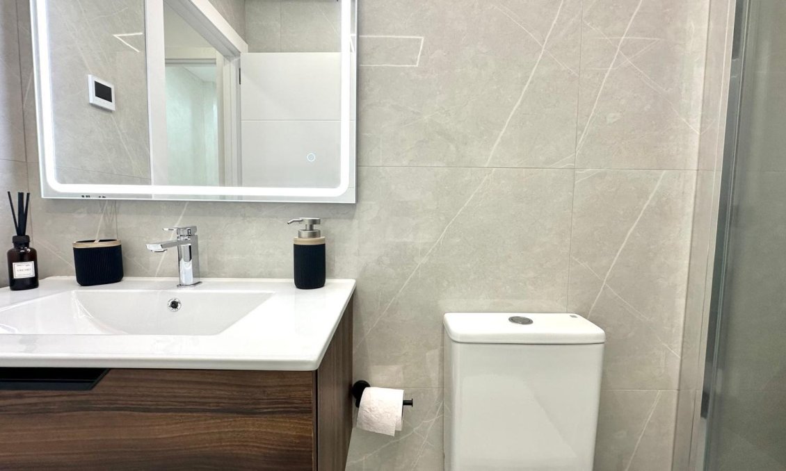 Használt Ingatlanok - Apartman -
Torrevieja - Playa del Cura