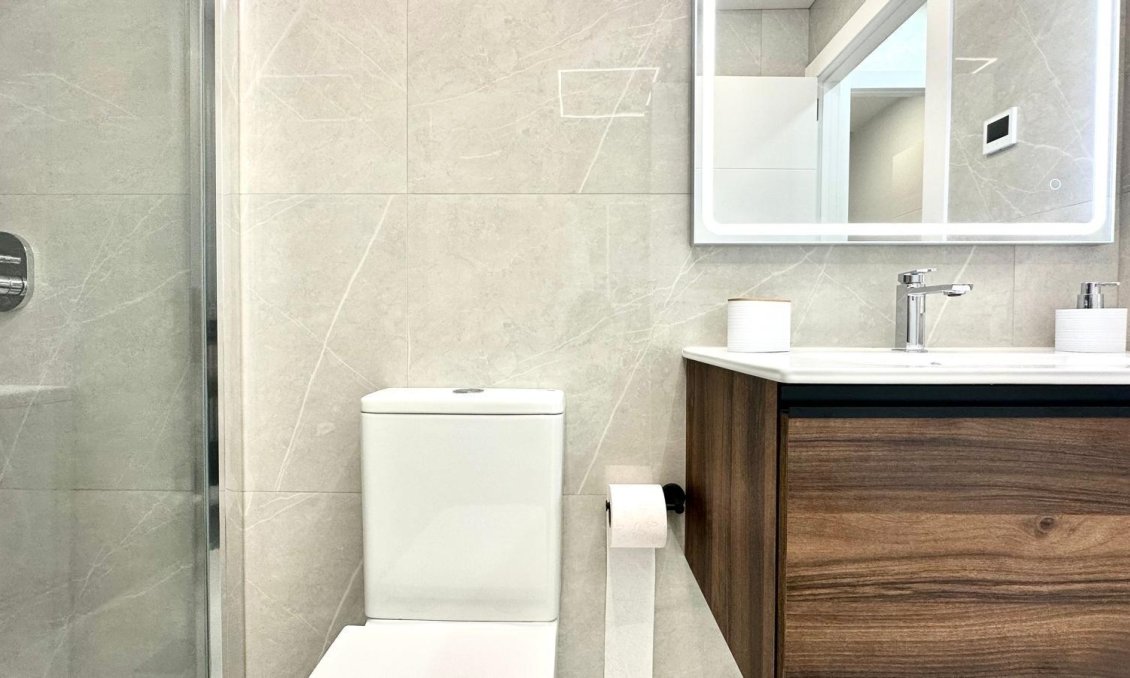 Használt Ingatlanok - Apartman -
Torrevieja - Playa del Cura