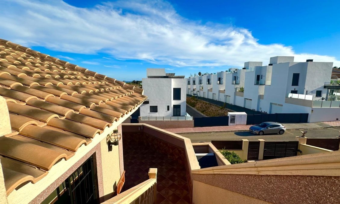 Segunda mano - Town House -
Torrevieja - La Siesta
