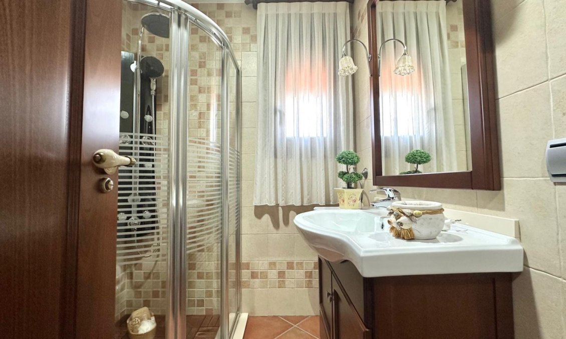 Segunda mano - Town House -
Torrevieja - La Siesta