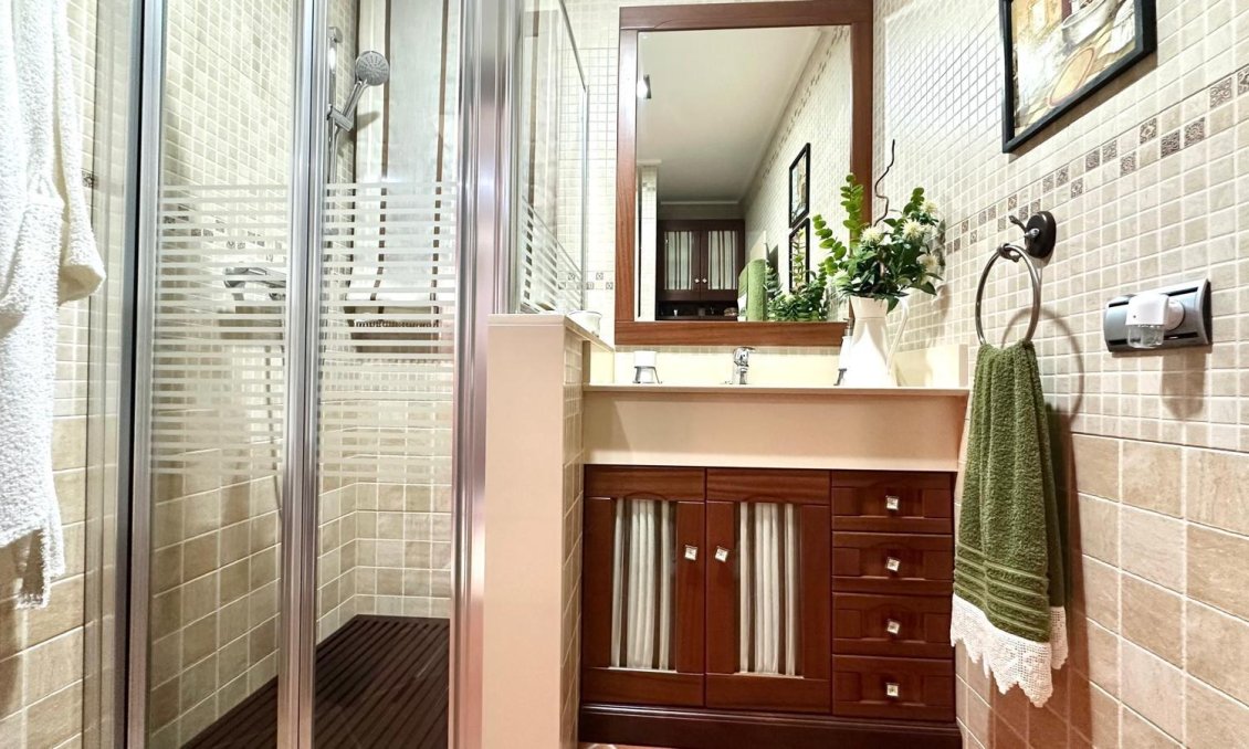 Segunda mano - Town House -
Torrevieja - La Siesta