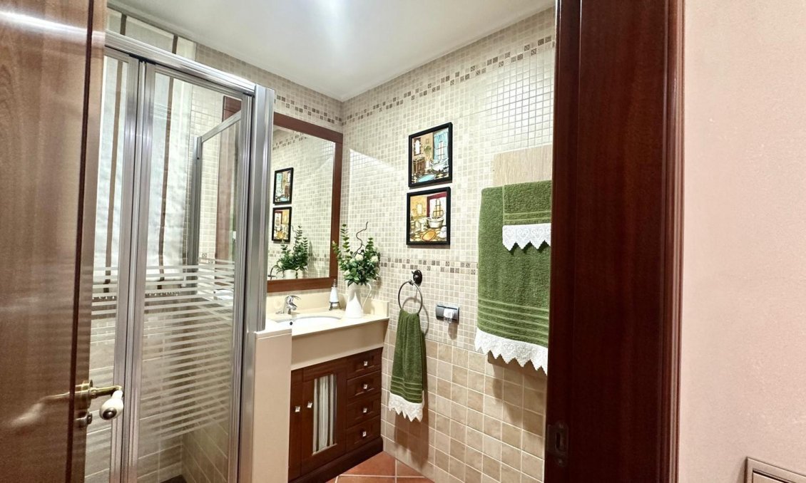 Segunda mano - Town House -
Torrevieja - La Siesta