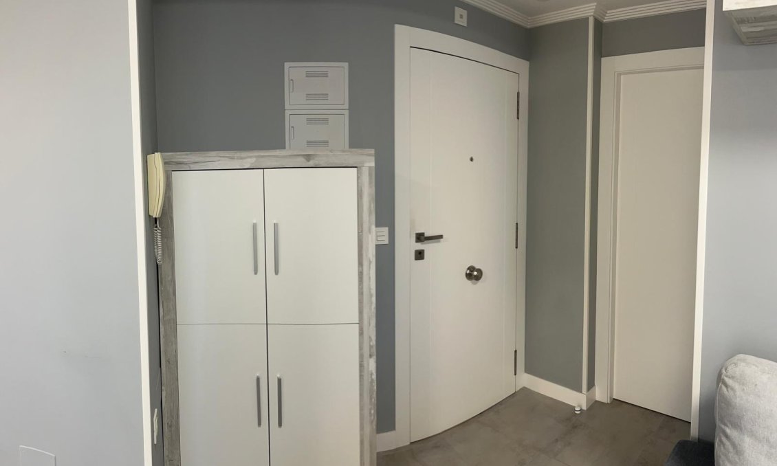 Használt Ingatlanok - Apartman -
Torrevieja - Playa del Cura