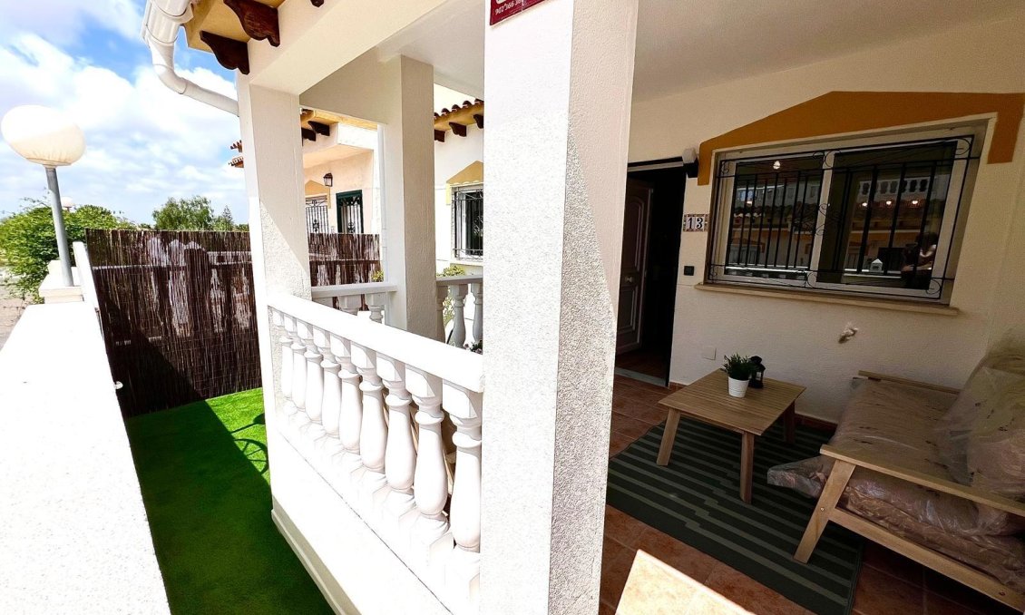 Segunda mano - Town House -
Orihuela - Urbanización Perla Del Mar