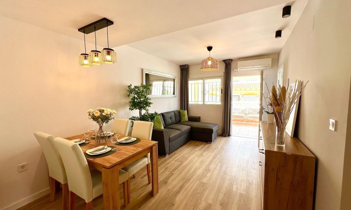 Segunda mano - Town House -
Orihuela - Urbanización Perla Del Mar