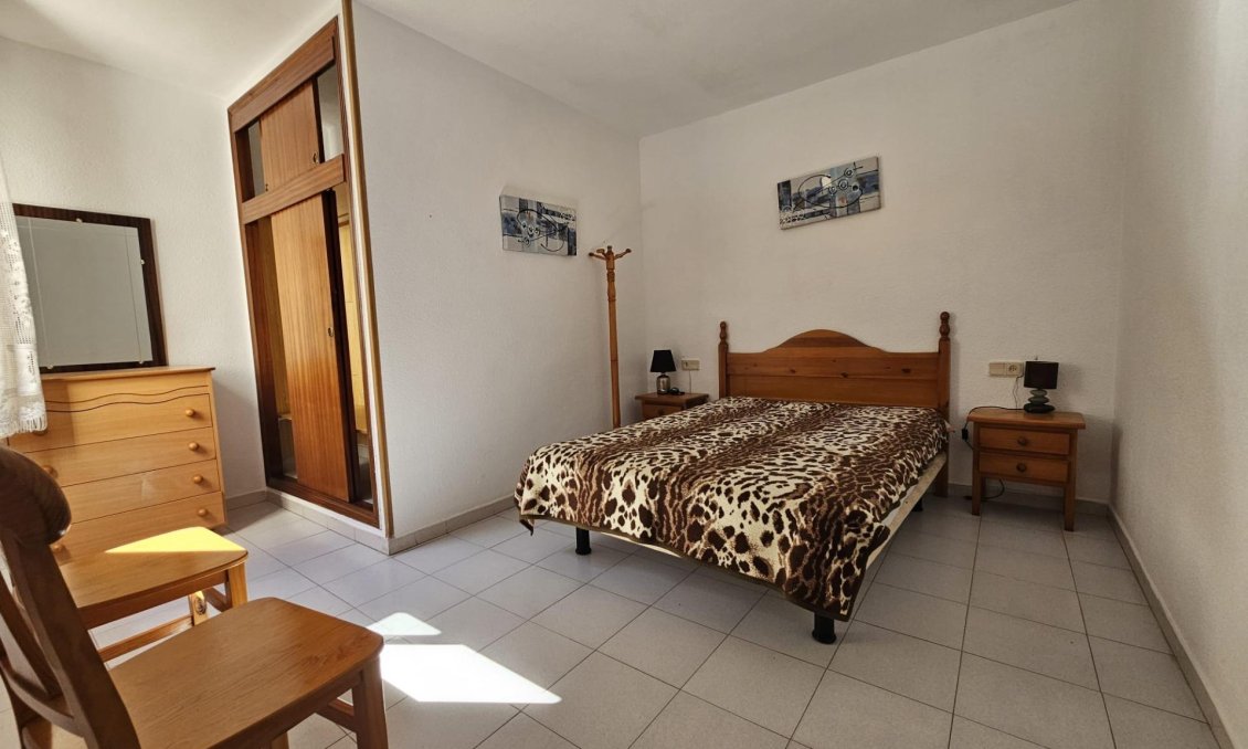 Segunda mano - Apartamento -
Torrevieja - Centro