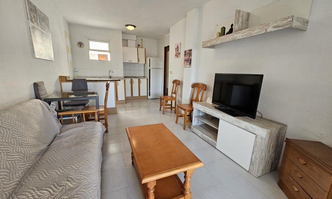 Segunda mano - Apartamento -
Torrevieja - Centro
