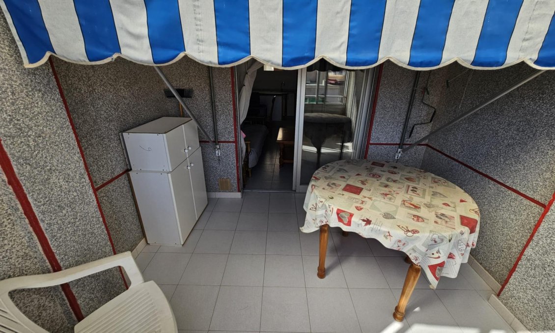 Segunda mano - Apartamento -
Torrevieja - Centro