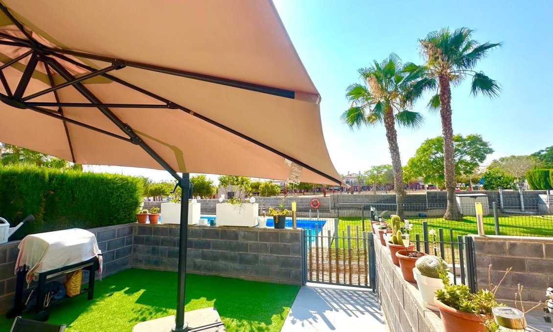 Segunda mano - Town House -
Torrevieja - Aguas Nuevas