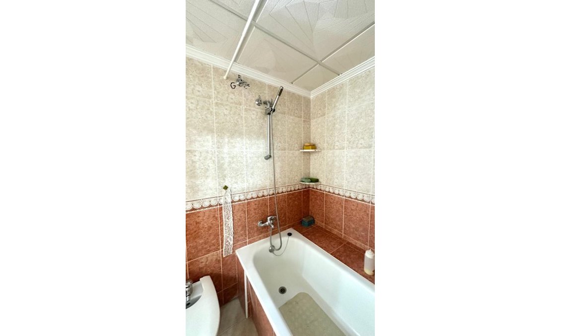 Használt Ingatlanok - Tetőtéri lakás -
Torrevieja - Centrum