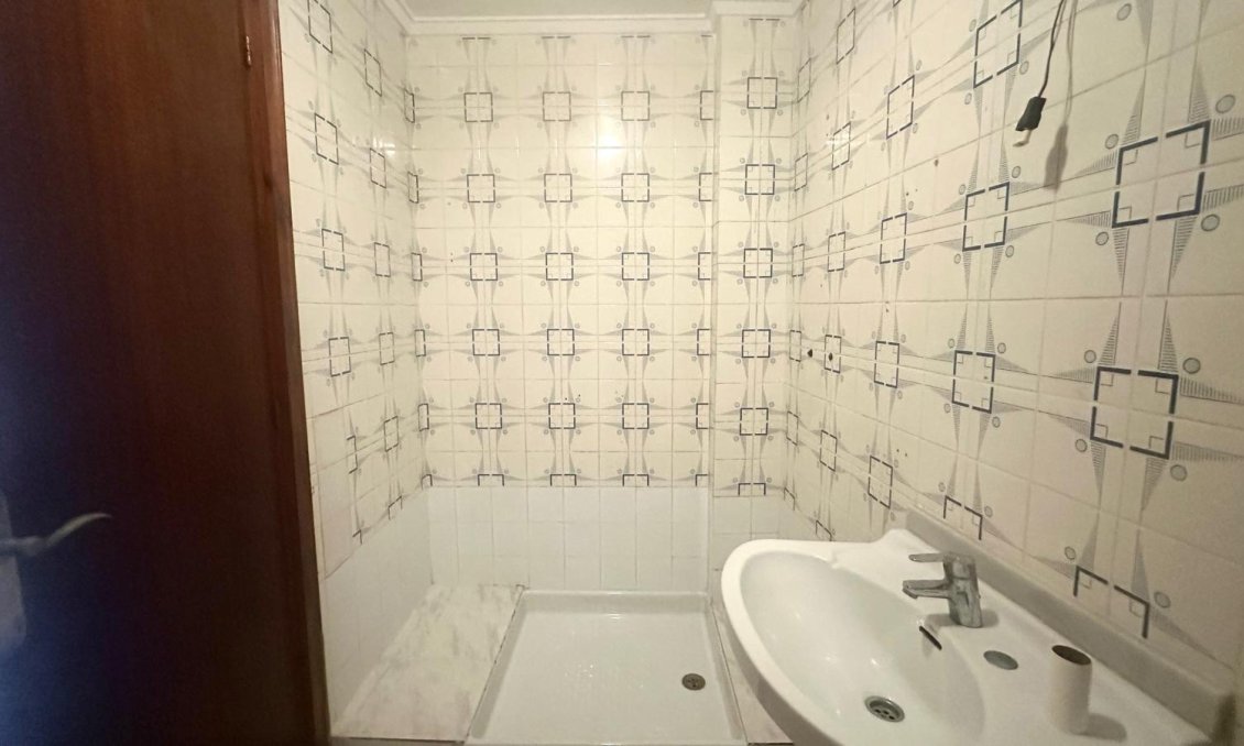 Revente - Appartement -
Torrevieja - Estacion De Autobuses