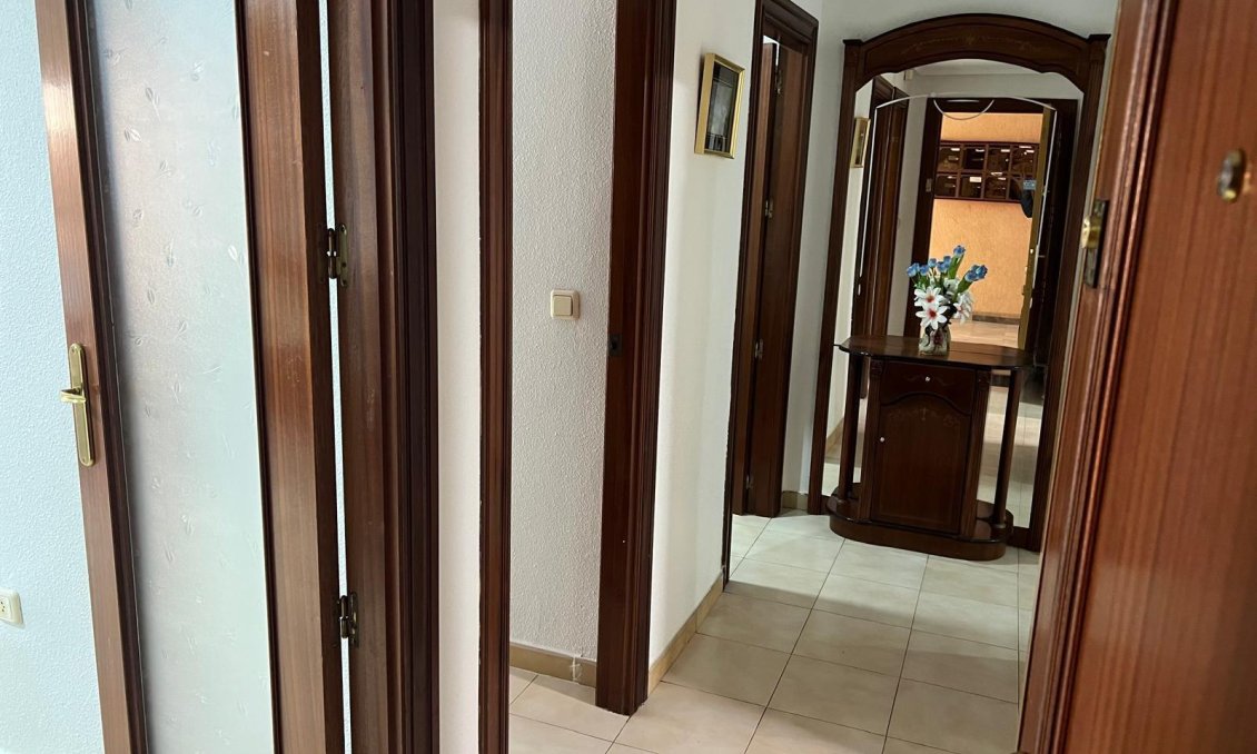 Használt Ingatlanok - Apartman -
Torrevieja - Playa del Cura